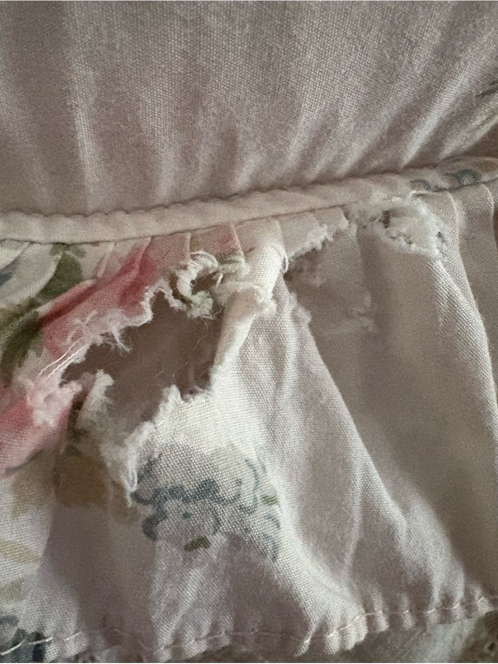 Simply Shabby Chic Pink Ruffle Pilllow Has Flaw See photos - Picture 11 of 12